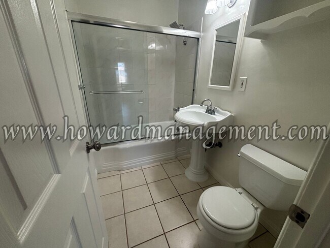 Building Photo - 01658CE