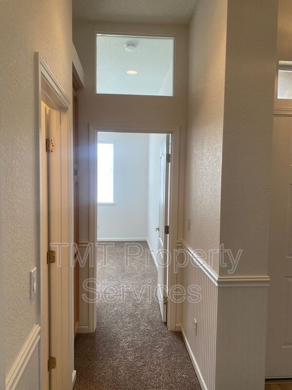 Building Photo - 9265 Horsham Ct