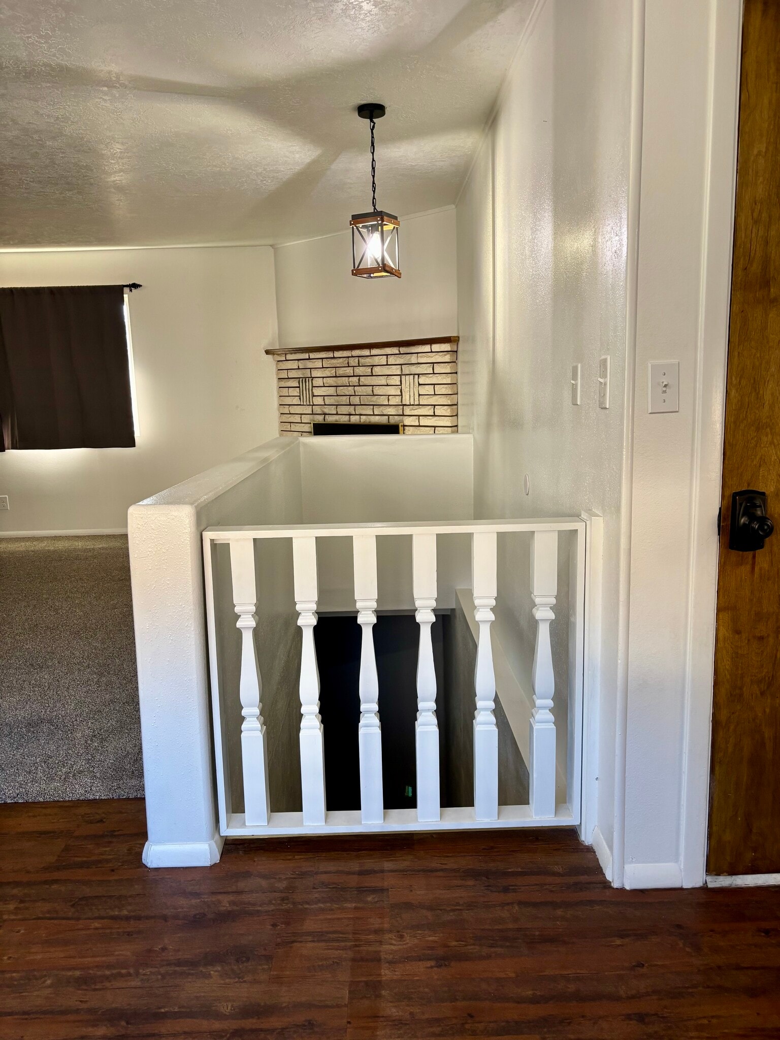 Building Photo - 763 S Sunset Dr