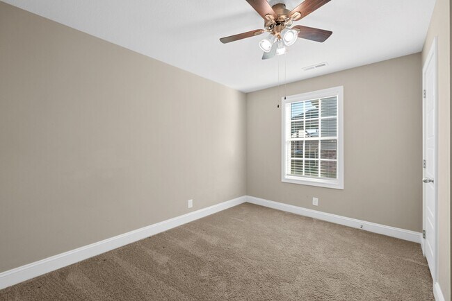Building Photo - 268 Dugger Dr