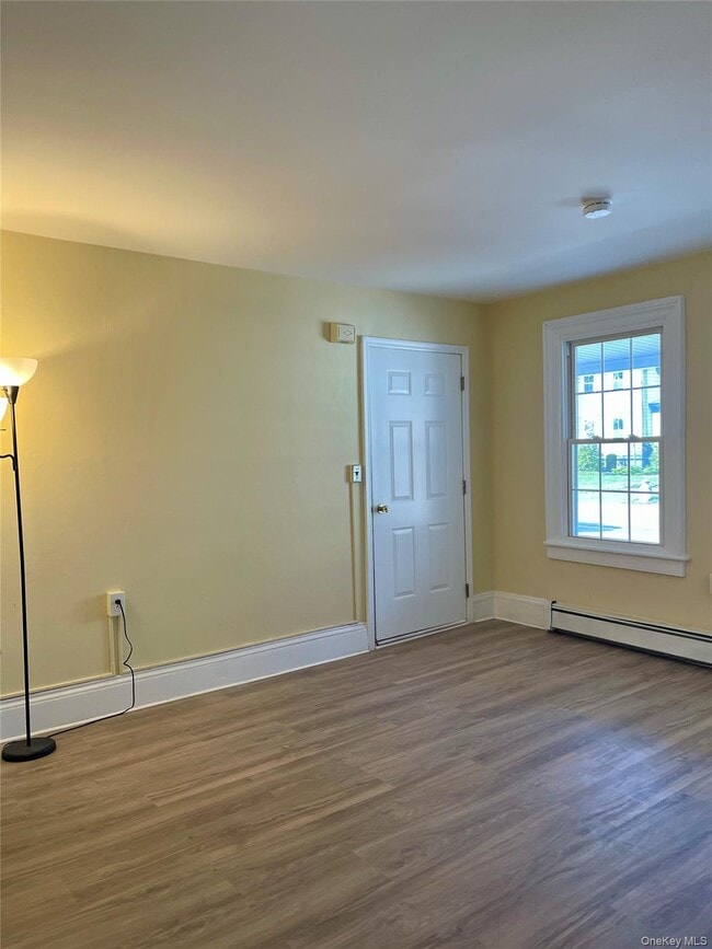 Building Photo - 46 E Market St