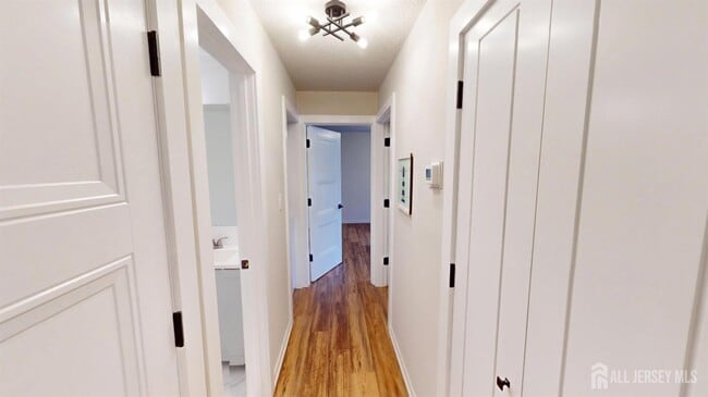 Building Photo - 29 Chatham Square