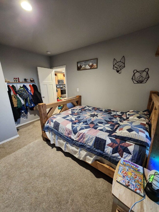 Building Photo - 3BR, 2BTH in Post Falls Above The Fog