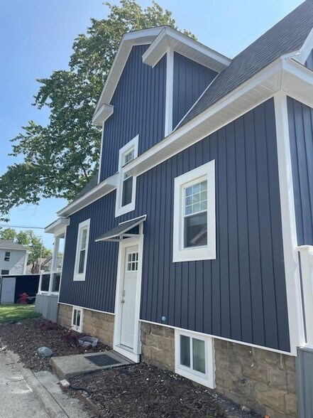 Building Photo - 1016 S Franklin St