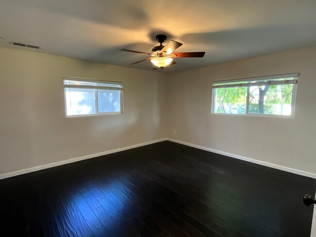 Building Photo - 75325 Pino Dr