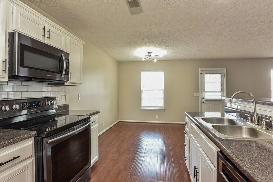 Building Photo - 105 Meigs Dr