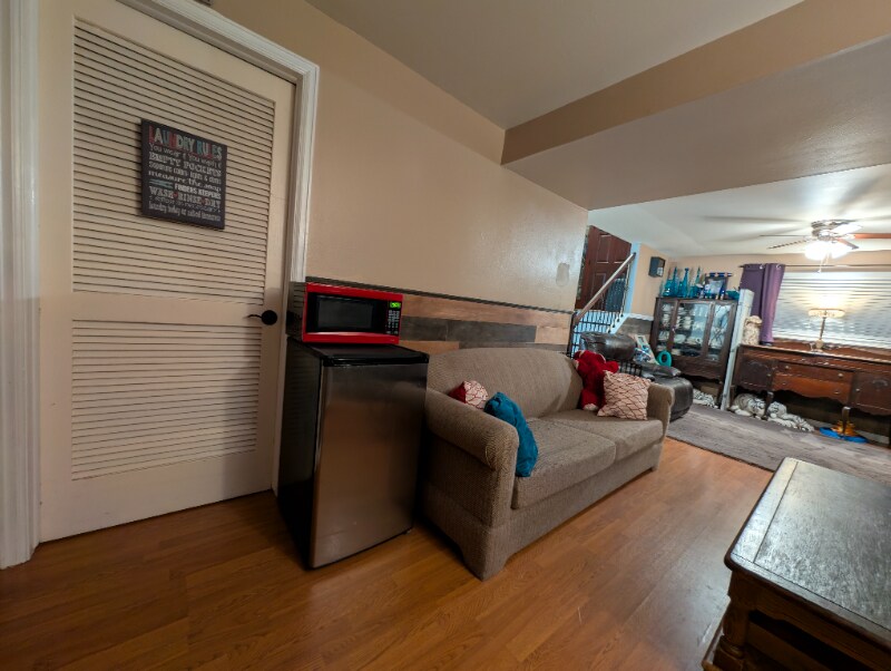 Building Photo - 5315 Villa Cir