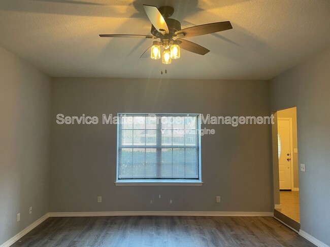 Building Photo - 5067 Serry Ln