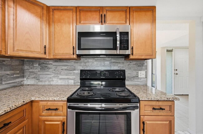 Building Photo - Woodhaven Condominium