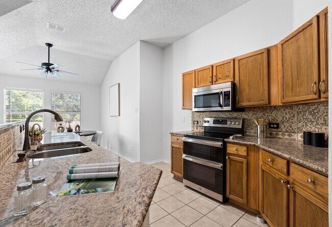 Building Photo - 1132 Single Tree Dr