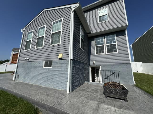 Building Photo - Luxury 4 Bedroom Home with Finished Walk-Out Basement, 3-Car Garage, Solar Power & EV Charging. A...