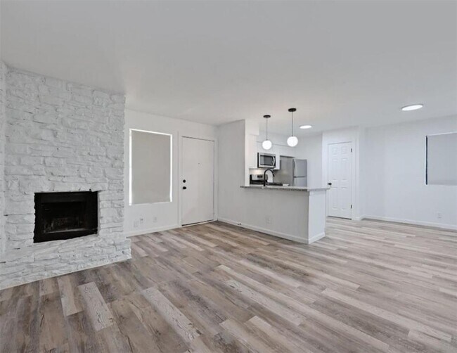 Building Photo - 2303 Cedrick Cove