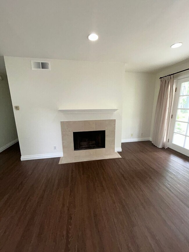 Building Photo - Listen to Running Streams-Ponderosa-2 bed/...