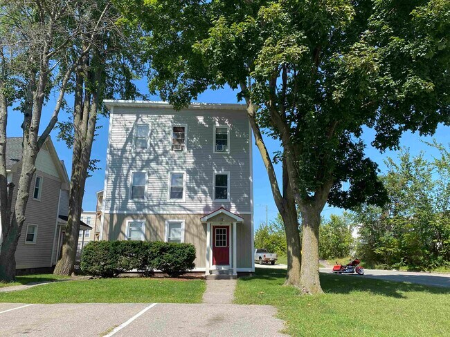 Building Photo - 17 Smyth Ferry Rd