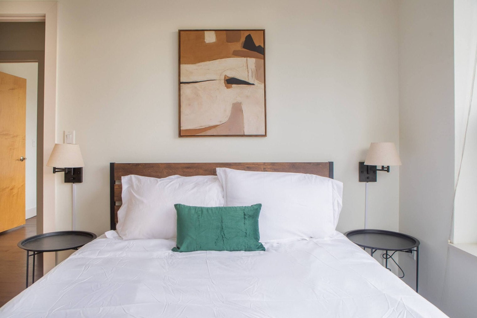 Building Photo - 1040 N Cass St