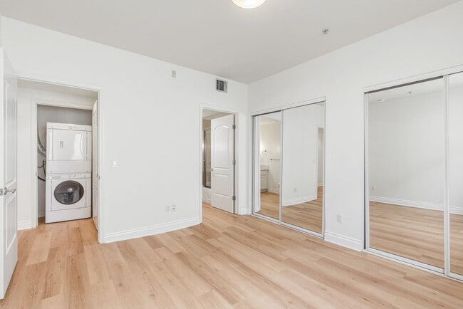 Building Photo - Massive Three Bedroom Two Bath Condo Available now!