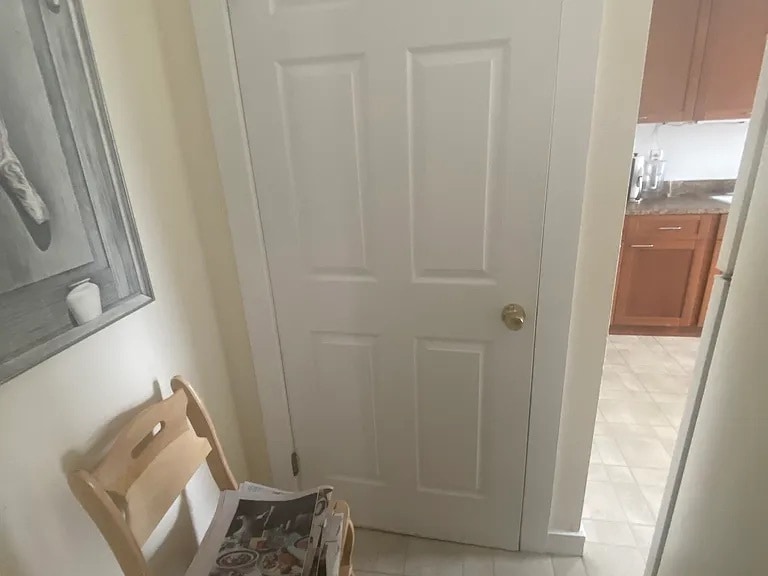 Building Photo - 114 Main St