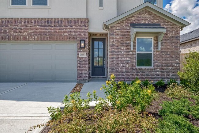 Building Photo - 21807 White Stone Creek Dr