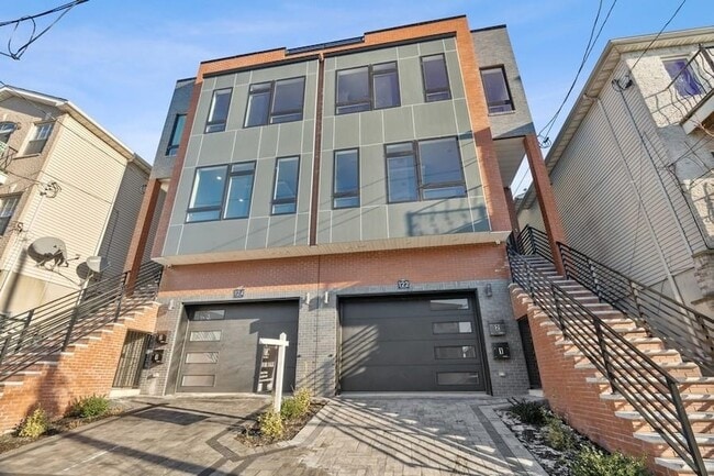 Building Photo - 122 Terrace Ave
