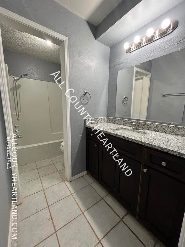 Building Photo - 6408 Galaxie Dr