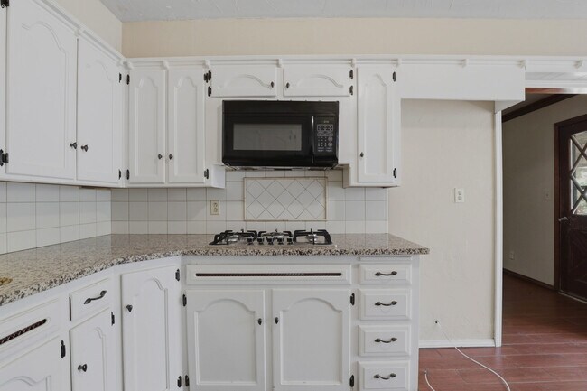 Building Photo - 2404 SW 79th St