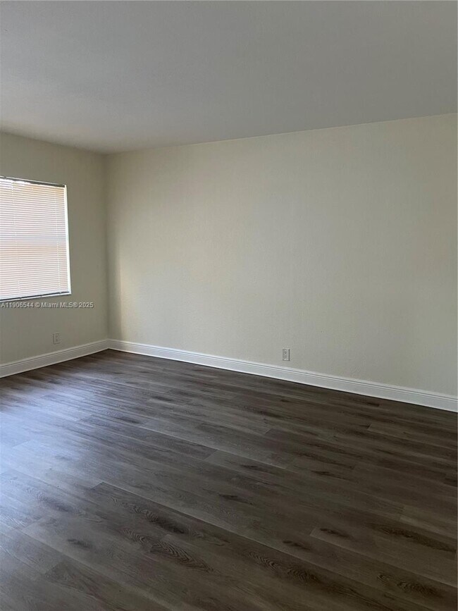 Building Photo - 11635 Royal Palm Blvd