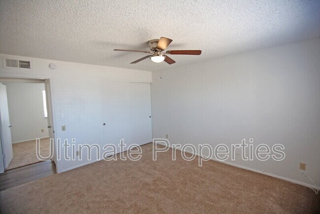 Building Photo - 707 N 95th Dr