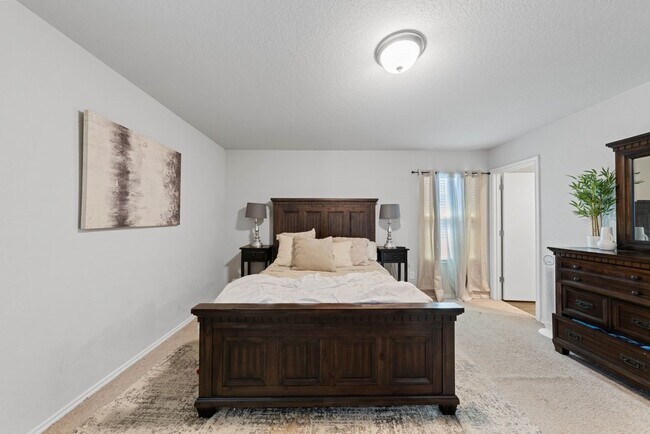 Building Photo - Spacious 3-Bed Home with Pool Access, Trails, and Fenced Yard in Converse