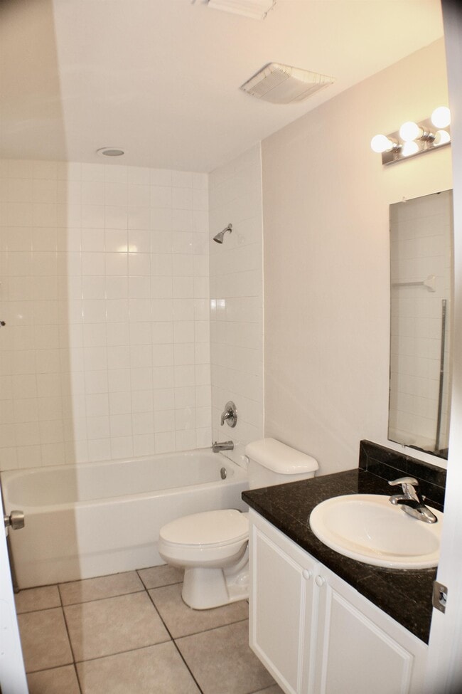 Building Photo - 7435 Albany Rd