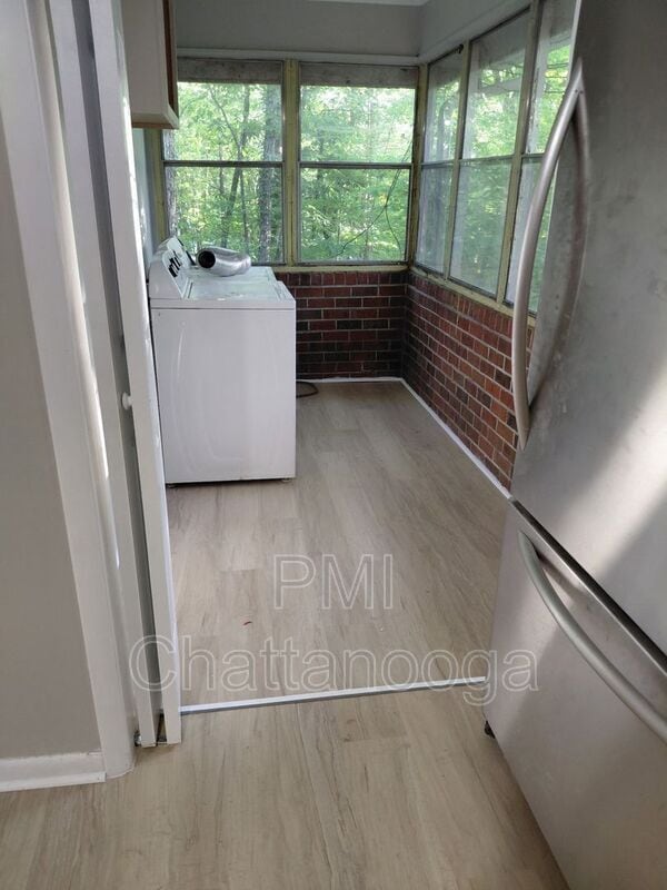 Building Photo - 3705 Crestview Pl