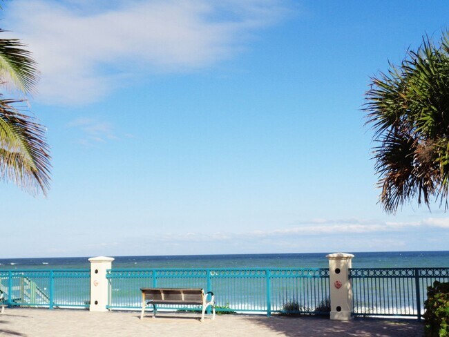 Building Photo - Vero Beach Florida Vero Beach Rent, LLC and Rental Property Management Company
