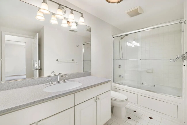 Building Photo - 77 Jefferson St