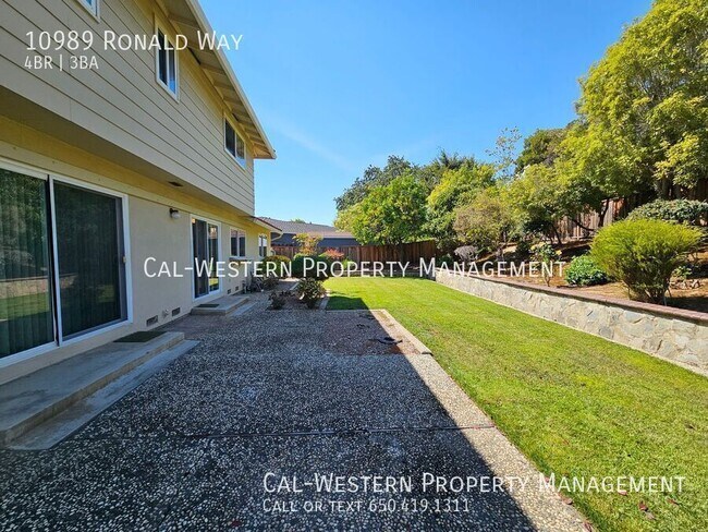Building Photo - 10989 Ronald Way