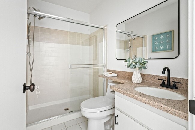 Building Photo - Natural Sunlight in every room, Palos Verdes Estates