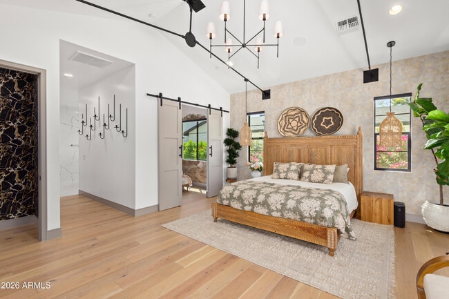 Building Photo - 2912 E Pierson St