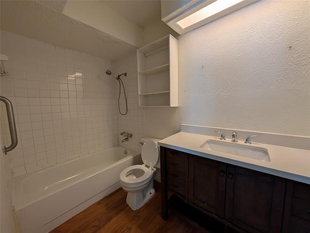Building Photo - 7431 Holly Hill Dr