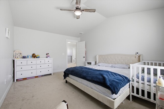 Building Photo - 4633 Sentry Dr