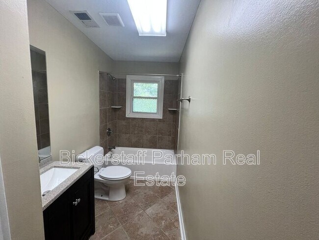 Building Photo - 1113 Steve Mar Dr