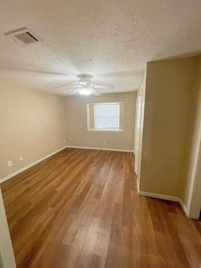 Building Photo - 16131 Golden Sands Dr