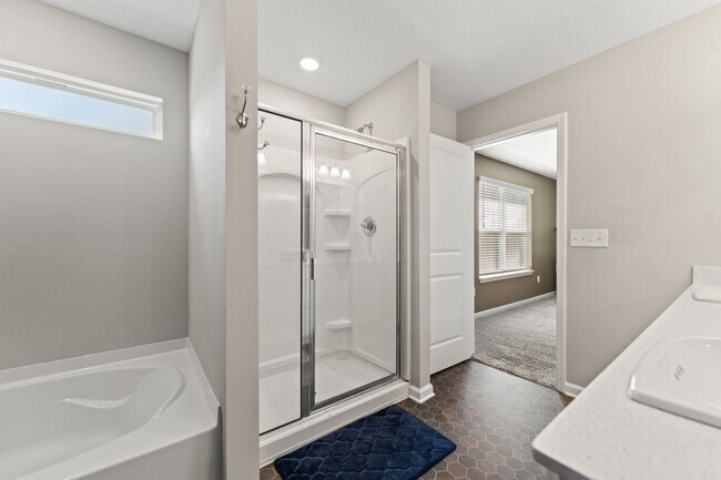 Building Photo - 8609 Warbler Br Wy