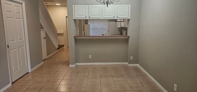 Building Photo - 2 Bedroom Townhouse in Cypress Landing – Available Now! $1299