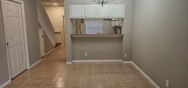 Building Photo - 2 Bedroom Townhouse in Cypress Landing – Available Now! $500 off of FIRST month's rent!