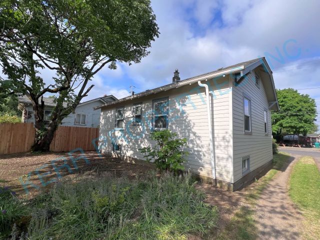 Building Photo - 1420 NE 53rd Ave