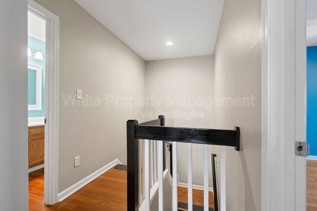 Building Photo - 8401 Southgate Commons Dr