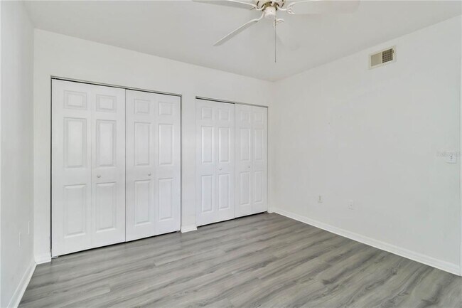 Building Photo - 1010 Villagio Cir