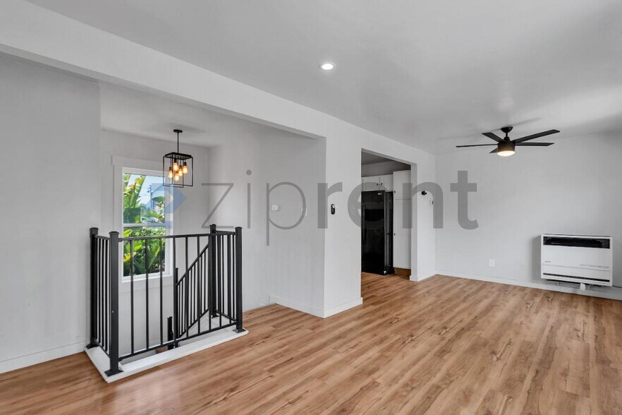 Building Photo - Unit N/a