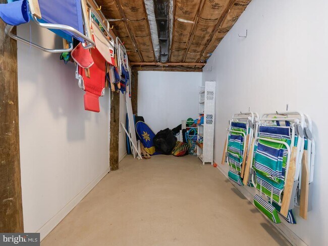 Building Photo - 121 E Sand Dune Ln