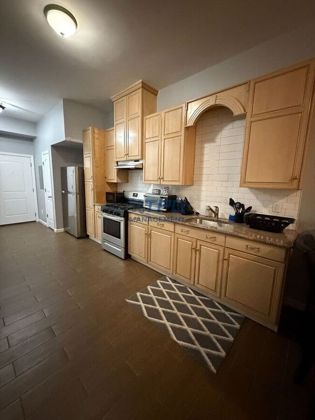 Building Photo - 142 Ripley Pl