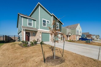 Building Photo - 7204 Sparkling Light Dr