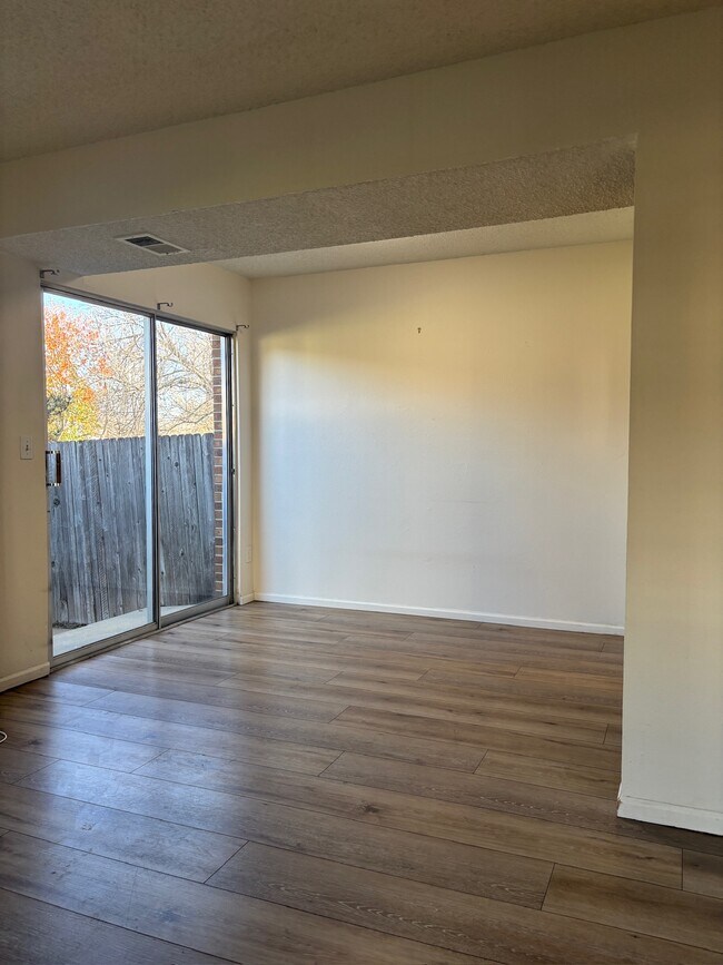 Building Photo - 22 Amesbury St